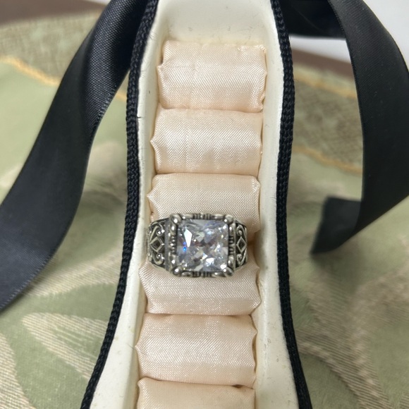 Silpada Cubic Zirconia and Sterling Silver Ring - Picture 2 of 8